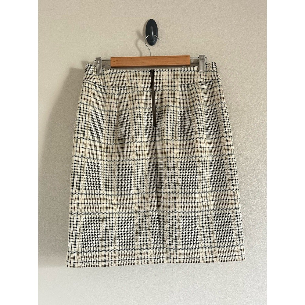 Cabi New Travel Skirt #4580 Multi Beige gold plaid 4 Was $99 - Picture 4 of 8